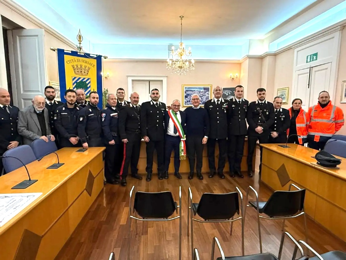 Sersale, il Comune omaggia il luogotenente D’Aniello: “Un presidio di legalità per l’intera comunità” - 