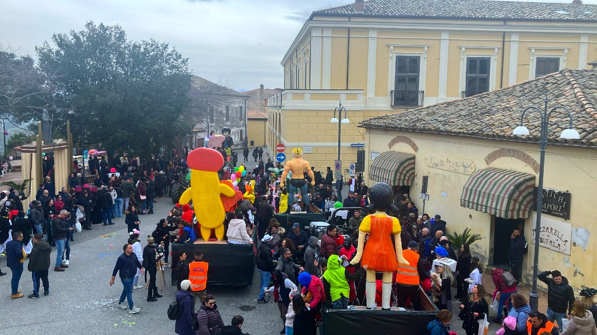 Il Carnevale di Marcellinara entra nel vivo: avviati i lavori per i carri allegorici - 
