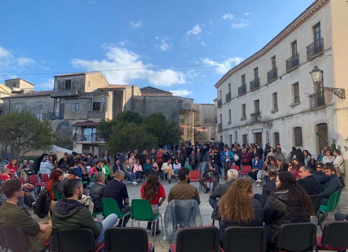 Badolato e i piccoli paesi calabresi: oltre lo spopolamento, nuove vie per ri-abitare - 