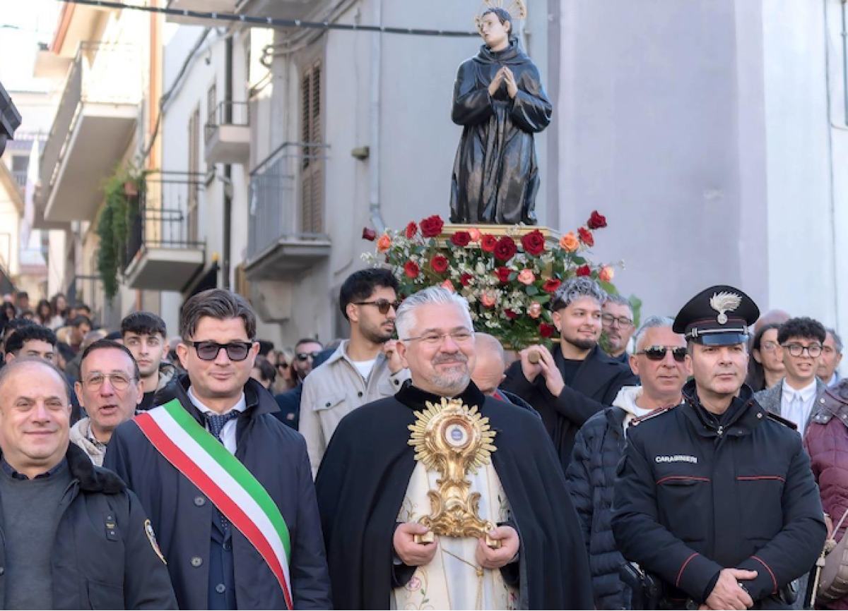 Caloveto celebra San Giovanni Calybita: la Statua tra i fedeli - 