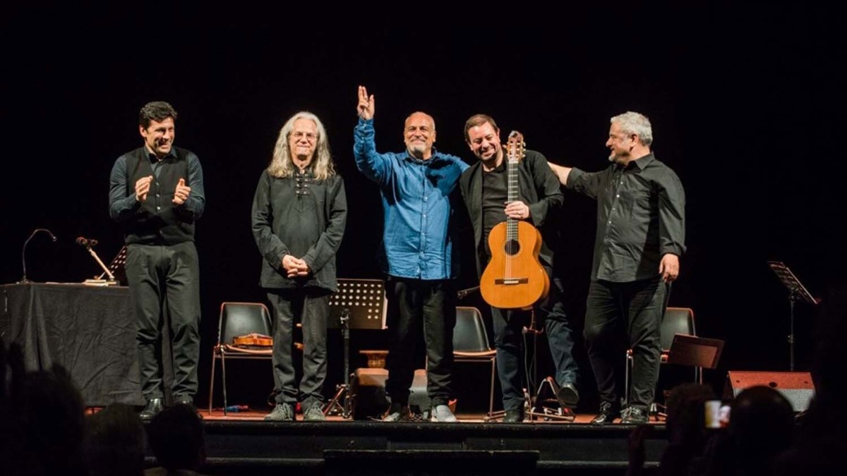 Tra ironia, ritmo e memoria partenopea, Renato Carosone rivive a Catanzaro - 