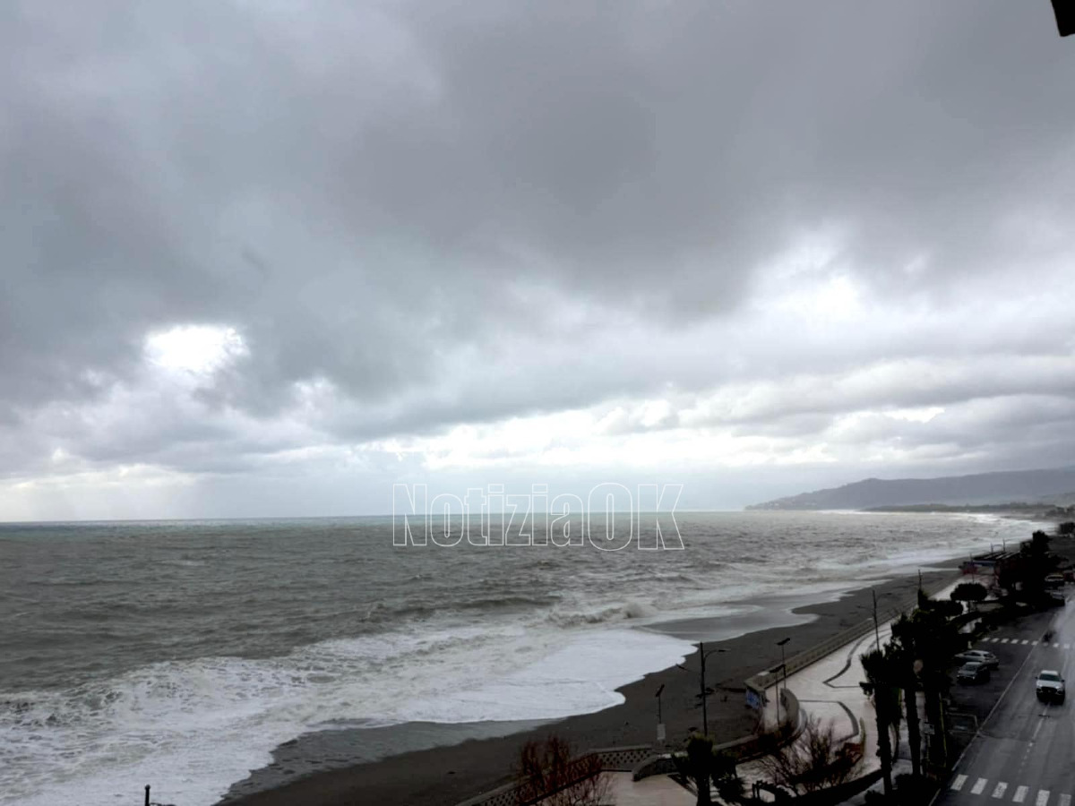 Ciclone Harry su Catanzaro: peggiorano le condizioni meteo - 