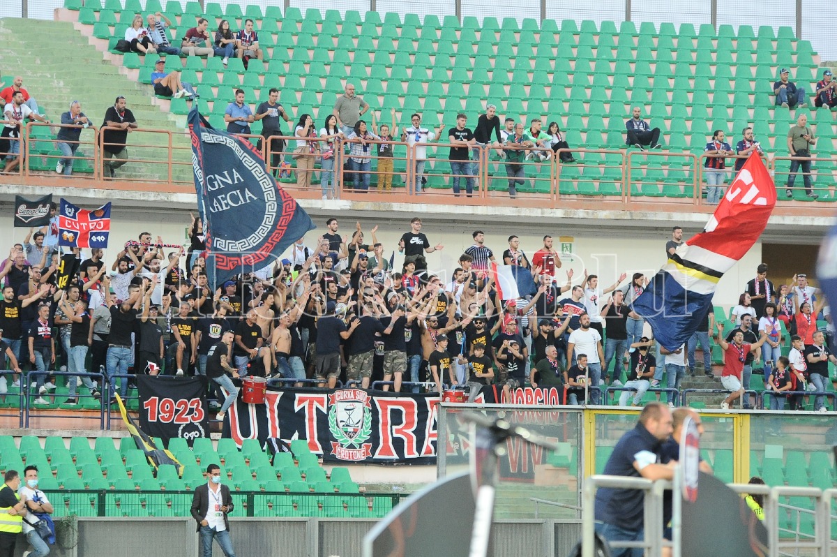 Qui Crotone | Arriva il Derby: il Crotone chiamato all'impresa per l'orgoglio e la classifica - 