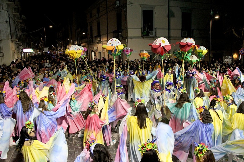 Castrovillari, Carnevale 2026:un manifesto di festa e tradizione - 