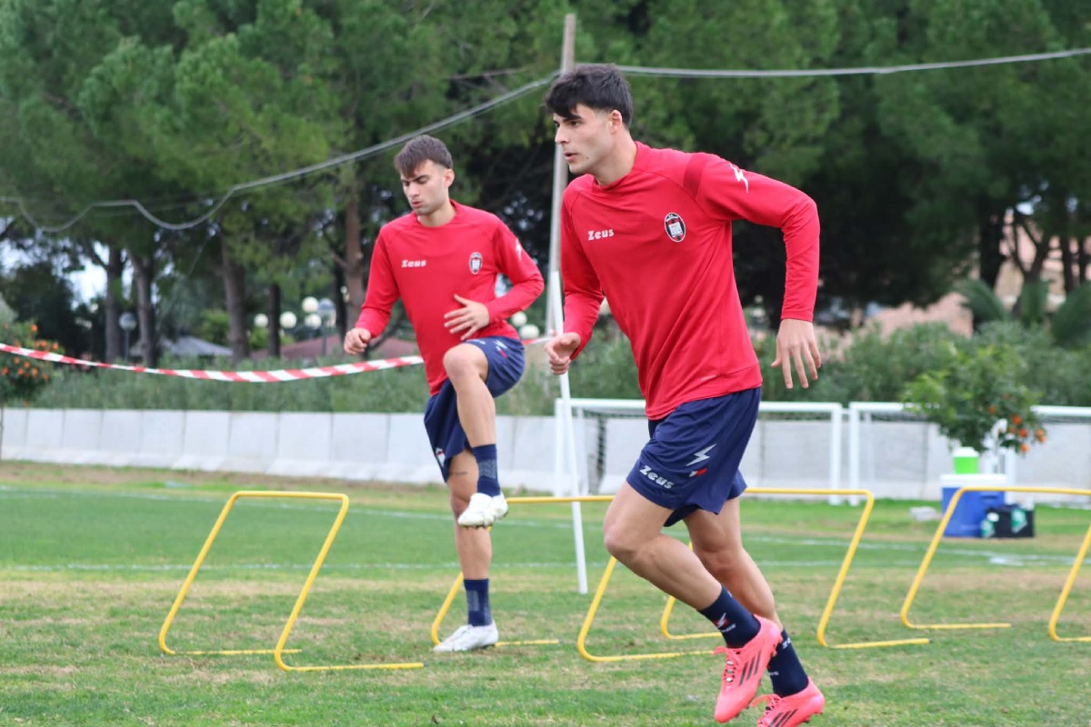 Calciomercato | Piras cambia squadra: l'ex Crotone passa alla Vis Pesaro - 