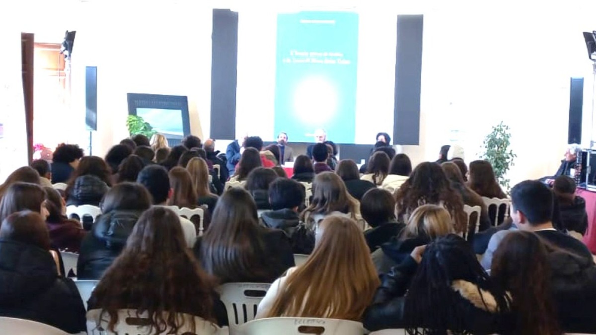 Scalea, un viaggio nella memoria che guarda al futuro: successo per “La Torre si racconta” - 