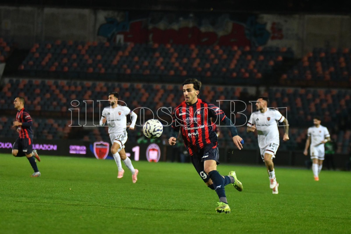 #CrotonePotenza | Zunno squalificato, Longo perde l'esterno contro i Leoni rossoblù - 