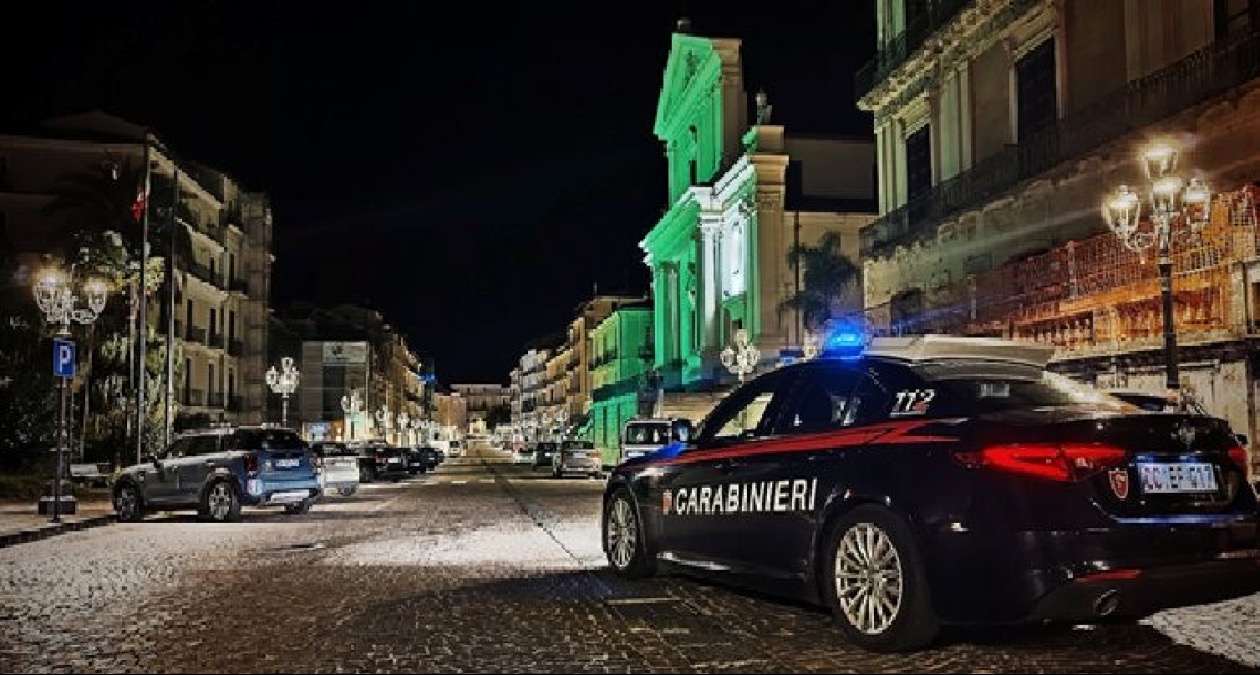 Lamezia Terme, controlli straordinari dei Carabinieri: alcol alla guida, irregolarità lavorative e sequestri alimentari - 