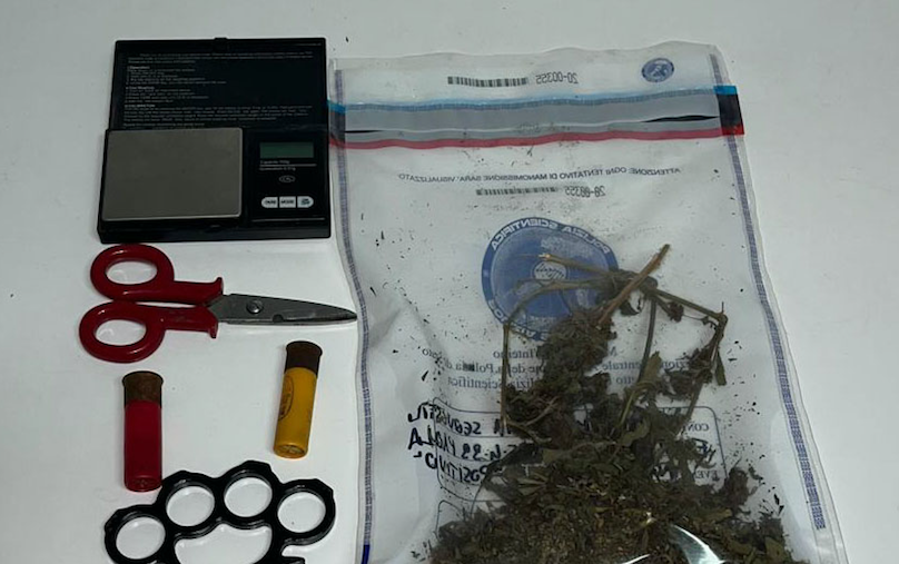 Fuscaldo – Arrestato uomo con arma clandestina, munizioni e marijuana - 