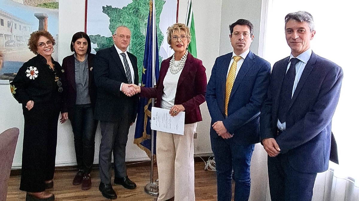 Crotone: giuramento del nuovo Viceprefetto Aggiunto Sebastiano Tramontana - 