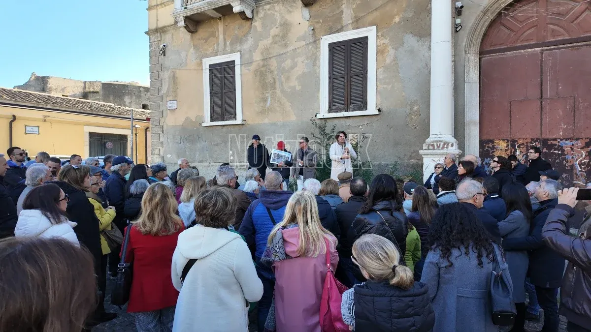 Crotone - Turisti della nostra città, il giro continua: domani il 51° itinerario  - 