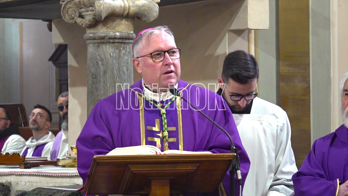 "Non rinunciare ai giovani": l’Arcivescovo di Crotone chiama la Chiesa a educare ora - 
