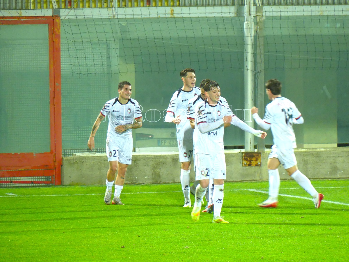 Crotone Calcio | Matteo Maggio primo marcatore allo Scida nel 2026 - 