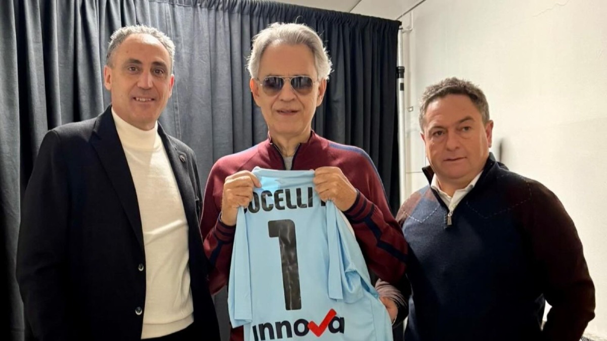 Non solo una bella voce, ma anche tifoso speciale del Rocca di Neto - 