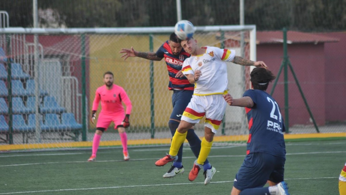 Eccellenza - Isola Capo Rizzuto ko a Brancaleone, giallorossi battuti 2-1 - 