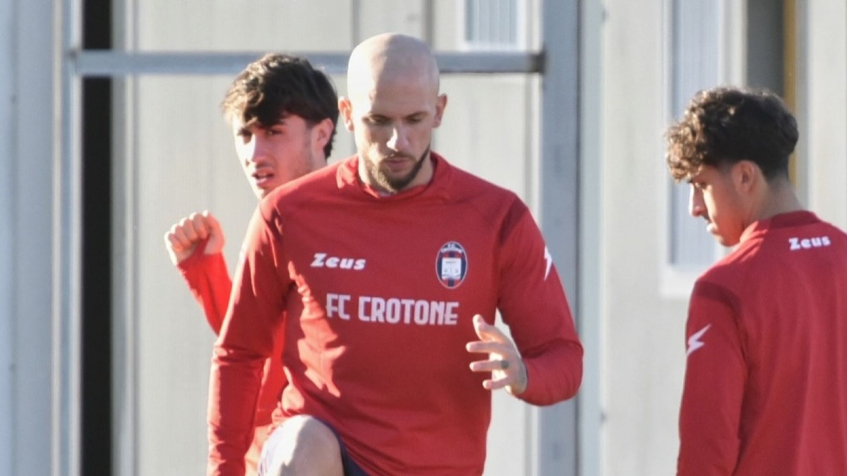 Serie C | Domani la ripresa degli allenamenti del Crotone, testa alla trasferta - 