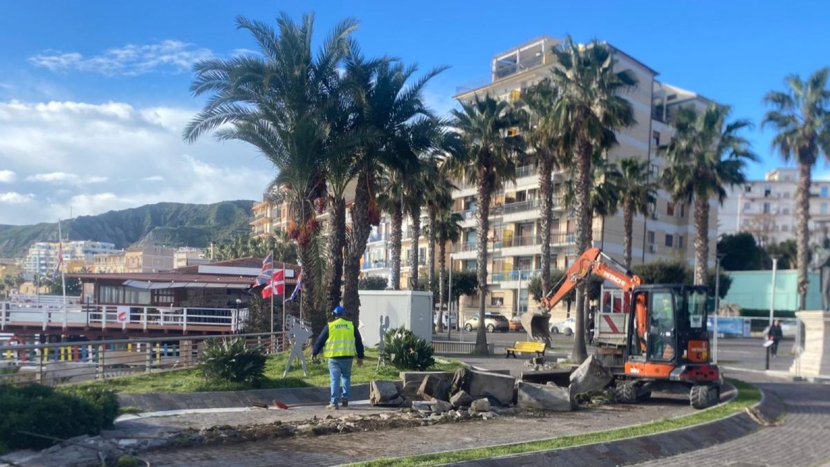 Crotone - Al via i lavori di riqualificazione del lungomare   - 