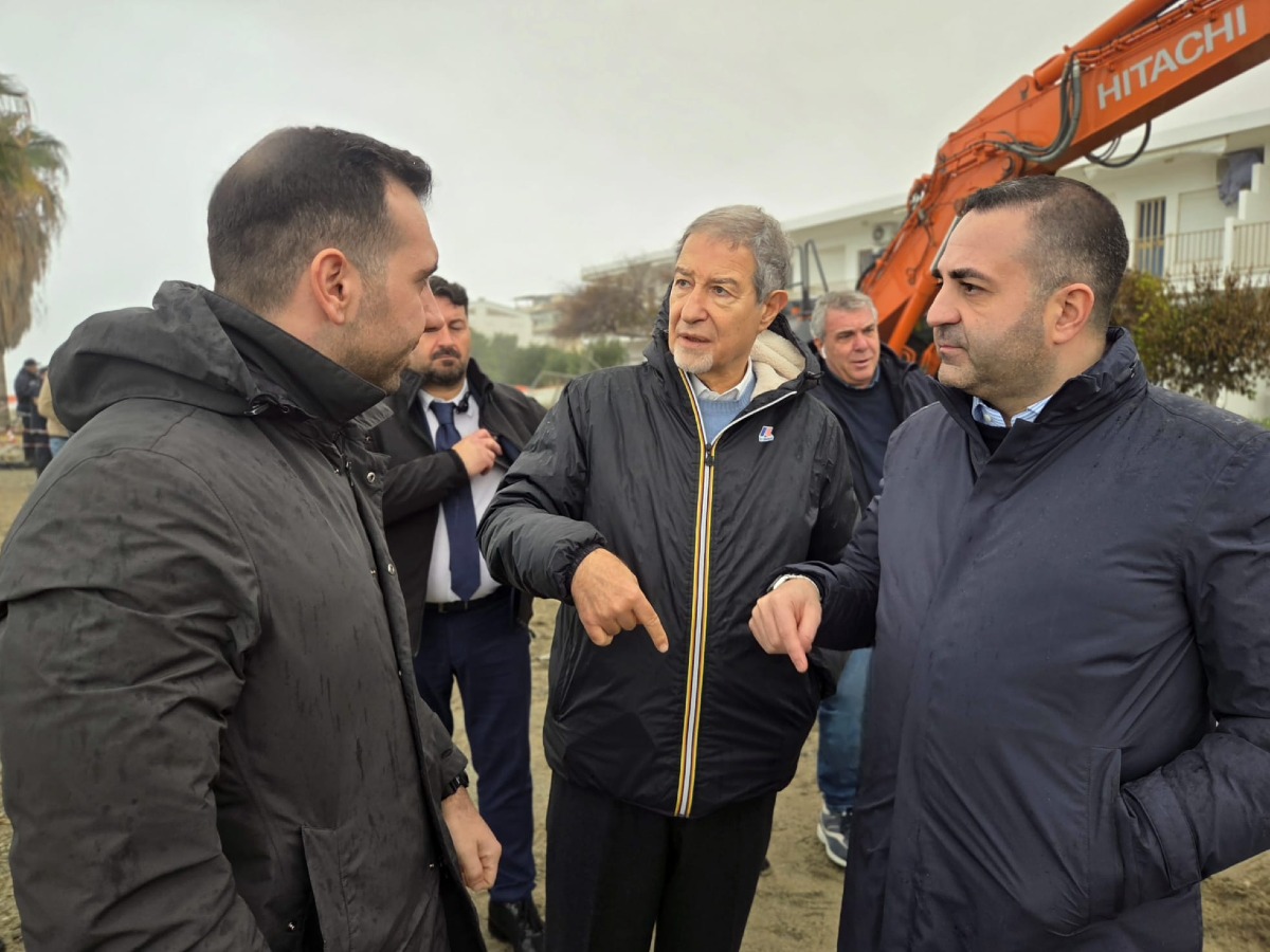 Catanzaro, Ciclone Harry - Cirilo dopo il sopralluogo con Musumeci: "Risposte rapide in arrivo" - 