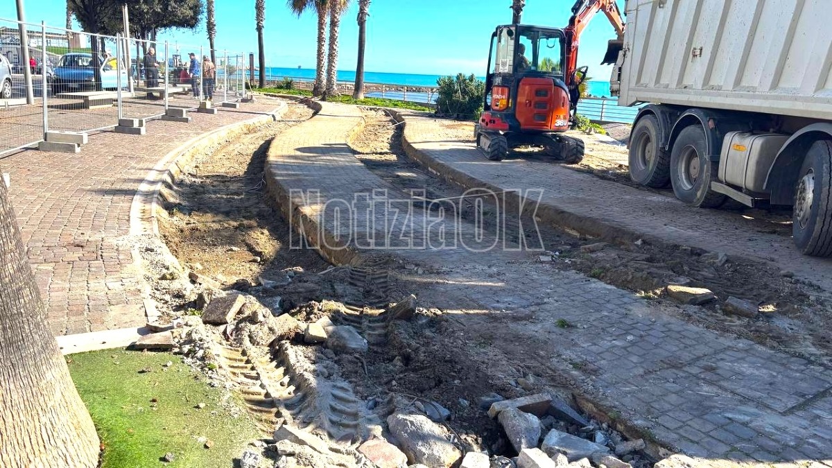 Crotone - Il lungomare del futuro: anfiteatri, piste ciclabili e pavimentazione silenziosa - 