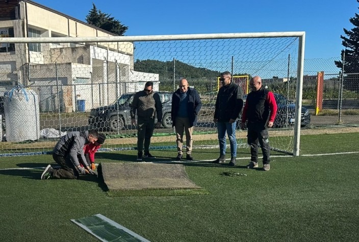Stadio Comunale “G. Amerise” di Trebisacce: si rinnova il terreno di gioco - 