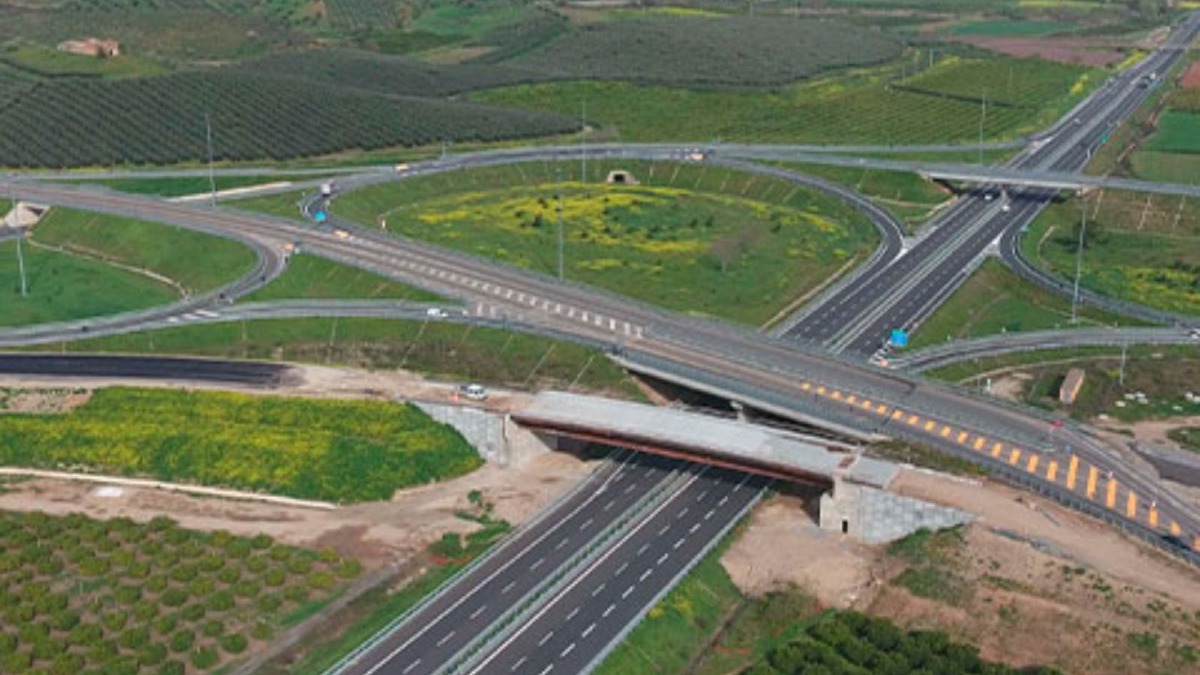 Cassano, Iacobini dice no alla dismissione del distributore sulla SS 534 - 