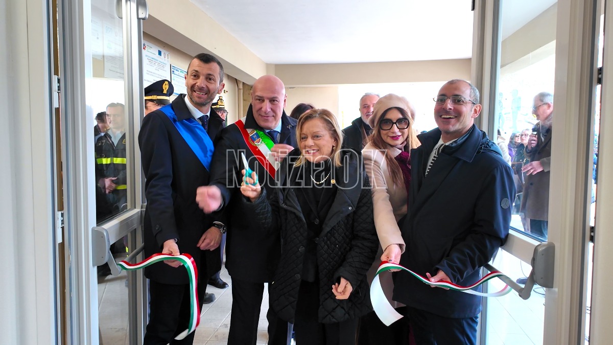 (VIDEO) Inaugurata la nuova mensa alla scuola media Anna Frank a Crotone - 