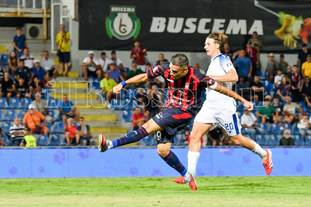 Qui Siracusa | Dalla classifica al mercato: il Siracusa cerca la scossa contro il Crotone - 