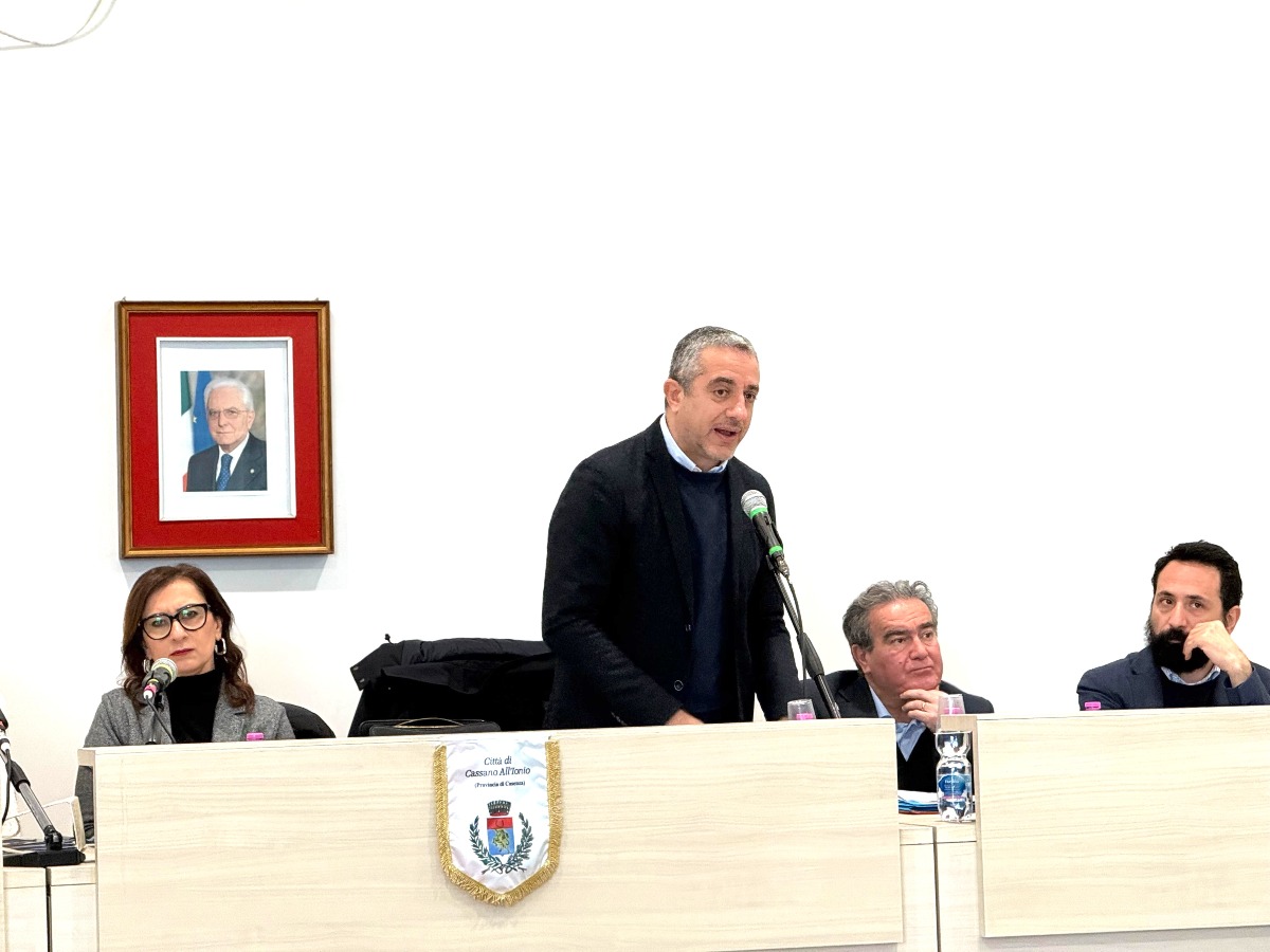 Cassano All’Ionio - Consiglio Comunale approva progetti strategici e rende omaggio a Alfano - 