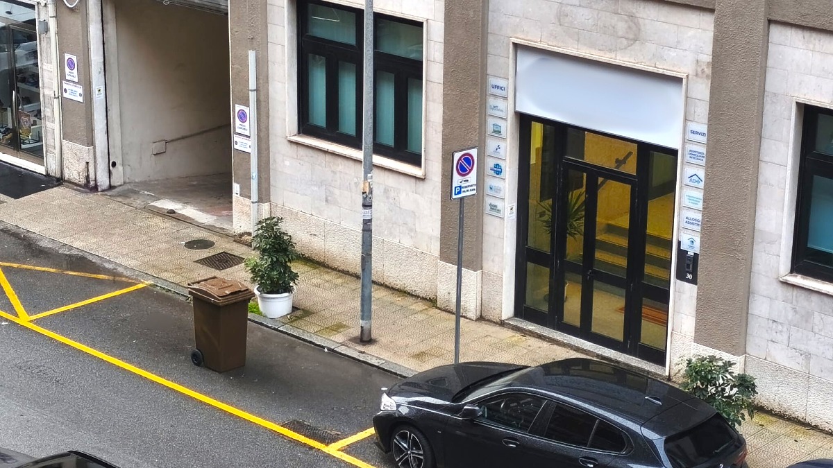 Catanzaro, Via Buccarelli: verso la riduzione degli stalli riservati agli uffici giudiziari - 