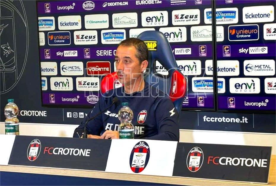 Siracusa-Crotone, Mister Longo: "In campo andranno undici calciatori motivati e affamati" - 