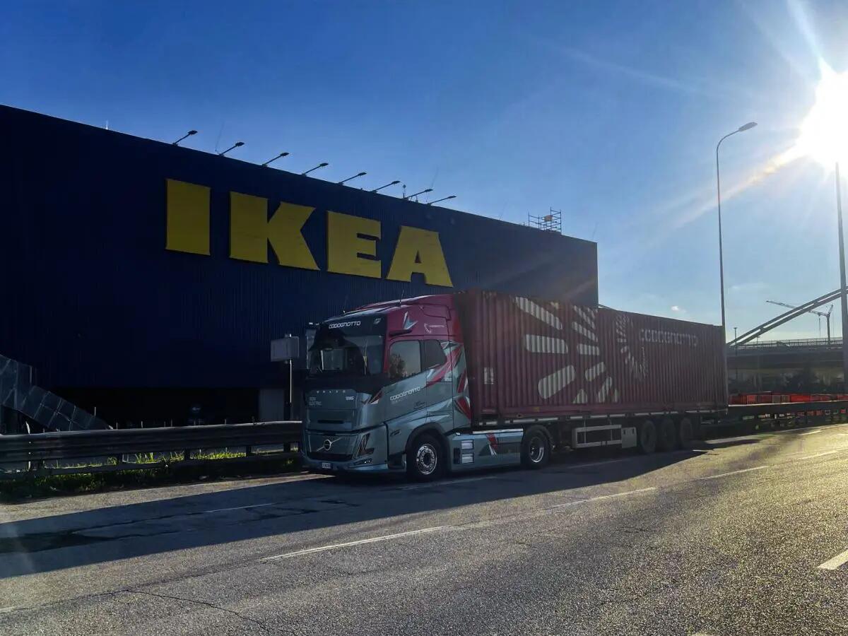 Volvo Trucks, Codognotto e IKEA insieme per la transizione energetica - 