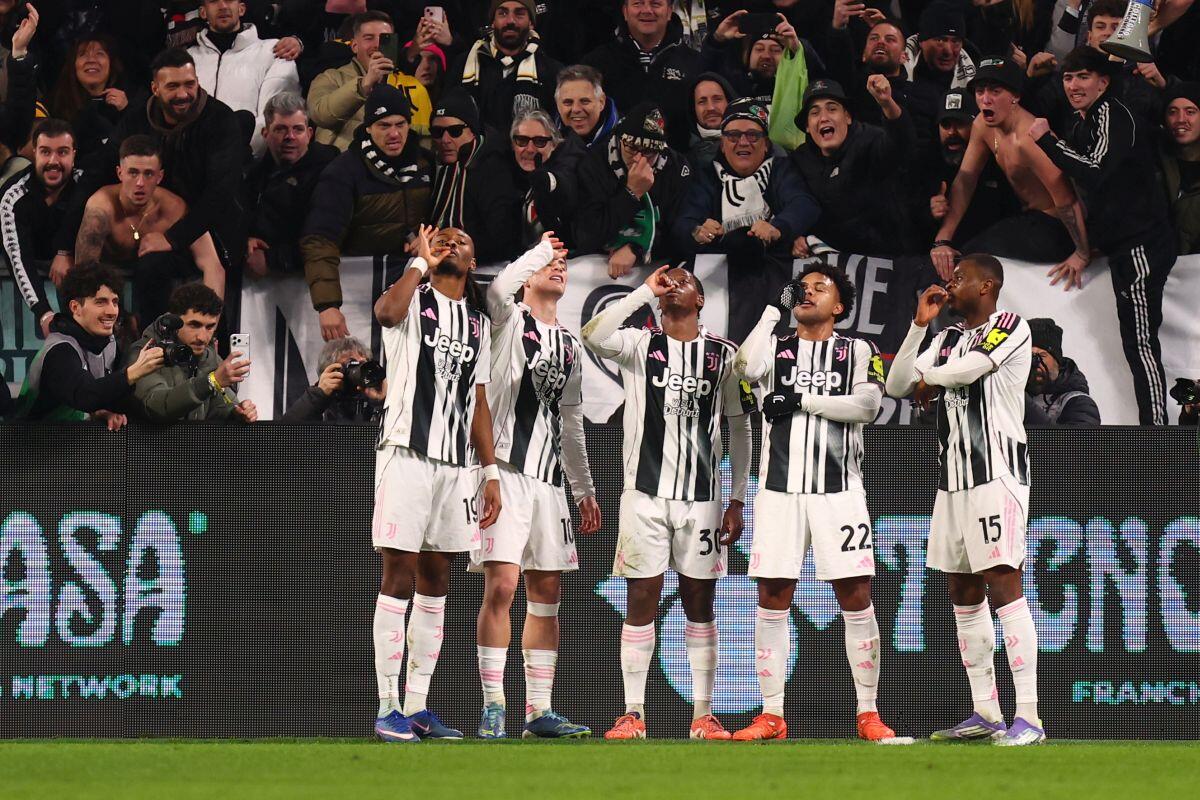 La Juve stende 3-0 il Napoli, a segno David, Yildiz e Kostic - 