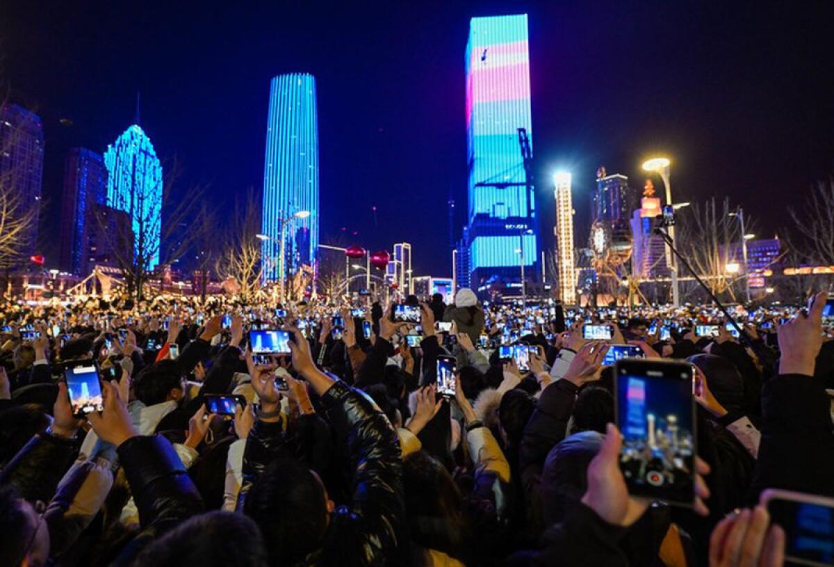 Cina, +20% di viaggi interregionali nel primo giorno di vacanze per Capodanno - 