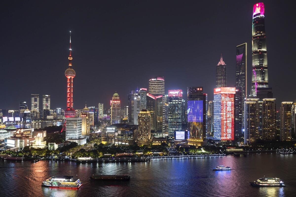 Cina, i consumi di elettricità superano i 10 trilioni di kwh nel 2025 - 