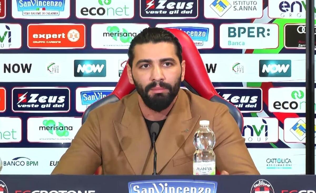 Calciomercato | "Il Crotone deve lottare per le posizioni alte della classifica", le parole del dg Vrenna - 