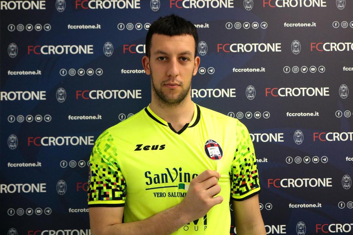 Calciomercato | Crotone, si muove l'ex Sassi: dall'Atalanta va in prestito all'Avellino - 