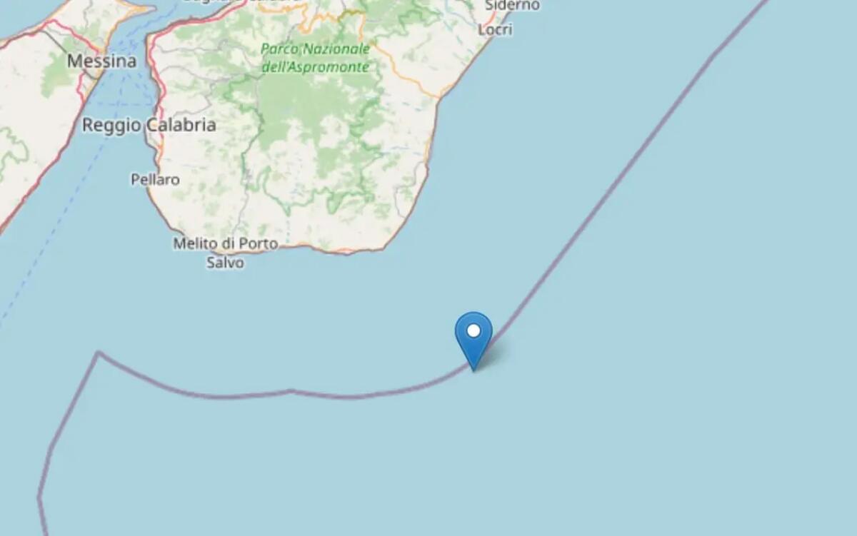 Scossa di terremoto di magnitudo 5.1 al largo della Calabria, nessun danno. Stop ai treni tra Roccella e Melito - 