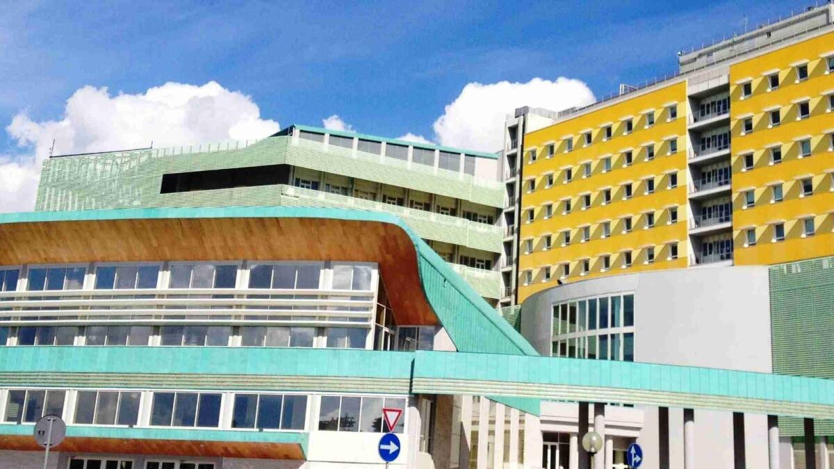 Catanzaro - Cresce la pressione per l’influenza, ospedale blocca i ricoveri ordinari - Università Magna Grecia di Catanzaro