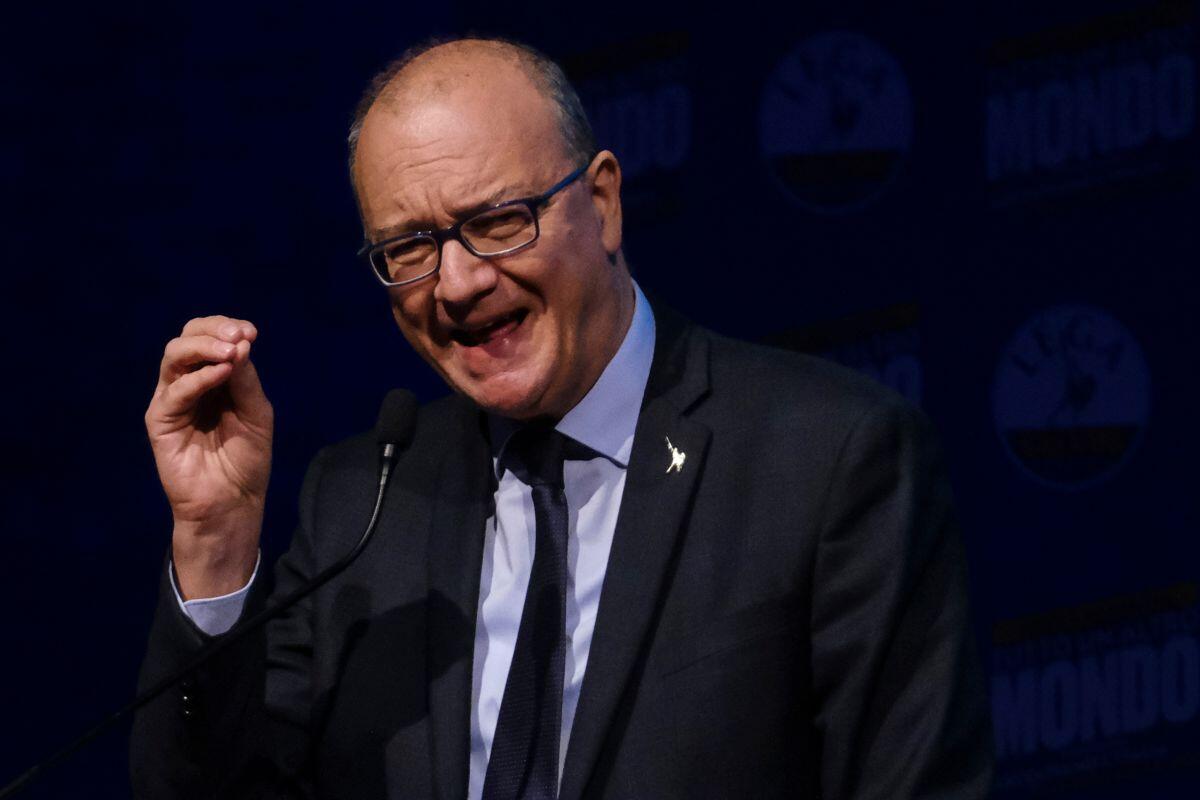 Valditara “Possibile uso metal detector nelle scuole a maggior rischio” - 