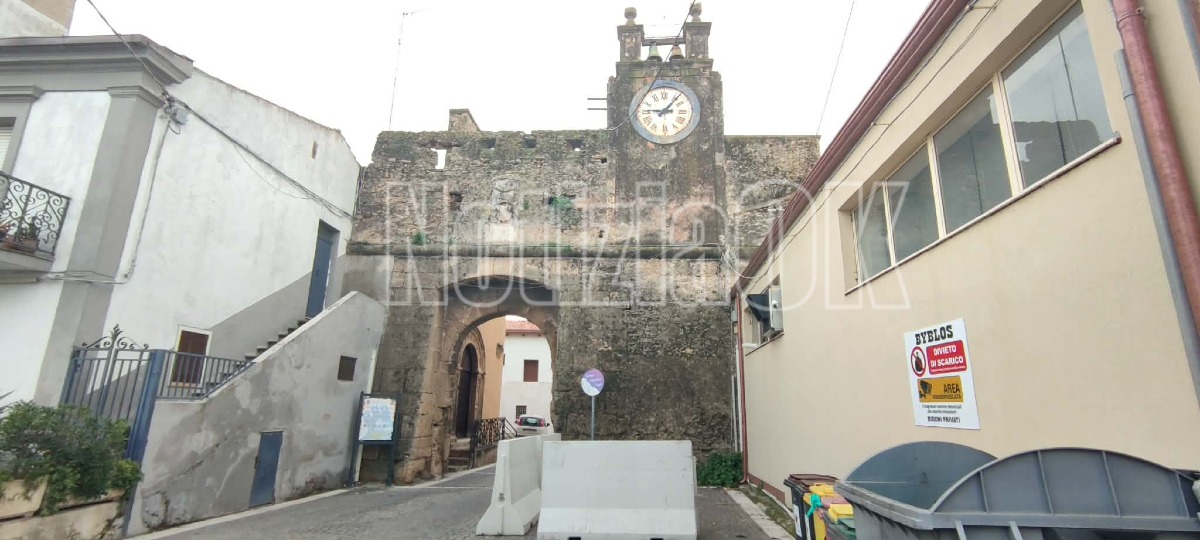 Isola di Capo Rizzuto - Danni Ciclone Harry - Porta di Terra e Orologio - Redazione - 30.01.2026
