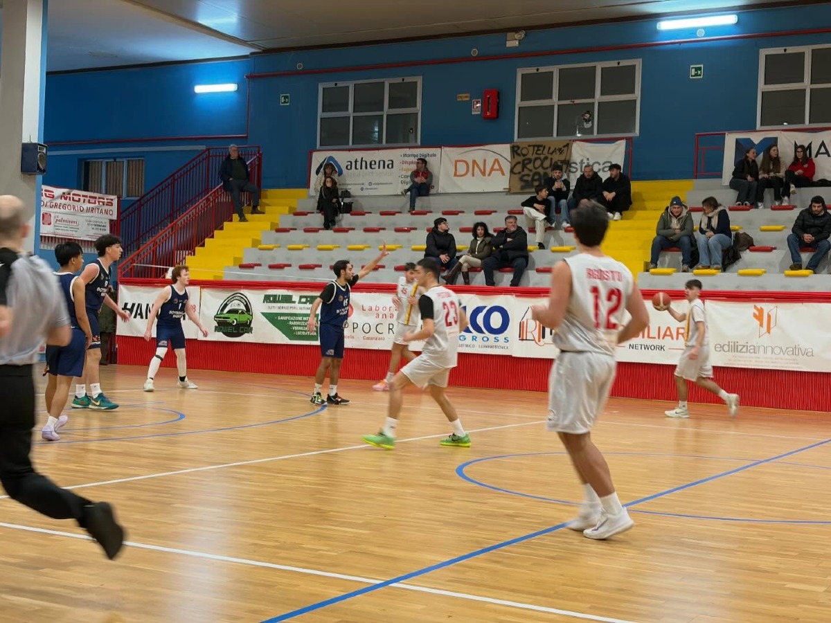 Basket - La CCB Academy Catanzaro conquista la contro la Botteghelle Basket 77-69 - 