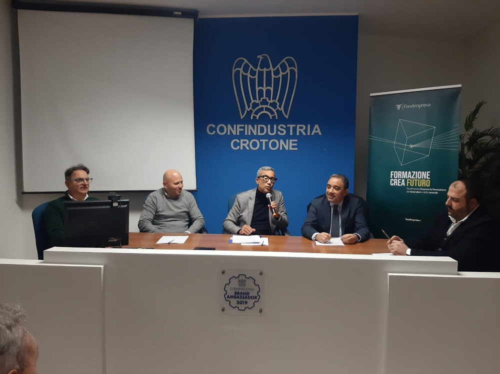 Crotone - Confindustria e Regione a confronto su infrastrutture e ambiente al centro - 