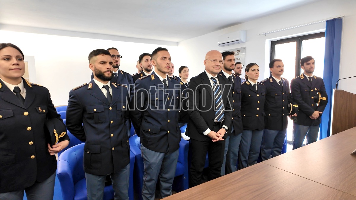(VIDEO) Nuovi vice ispettori in Questura a Crotone, Panvino: “Garantire sicurezza ai cittadini” - 
