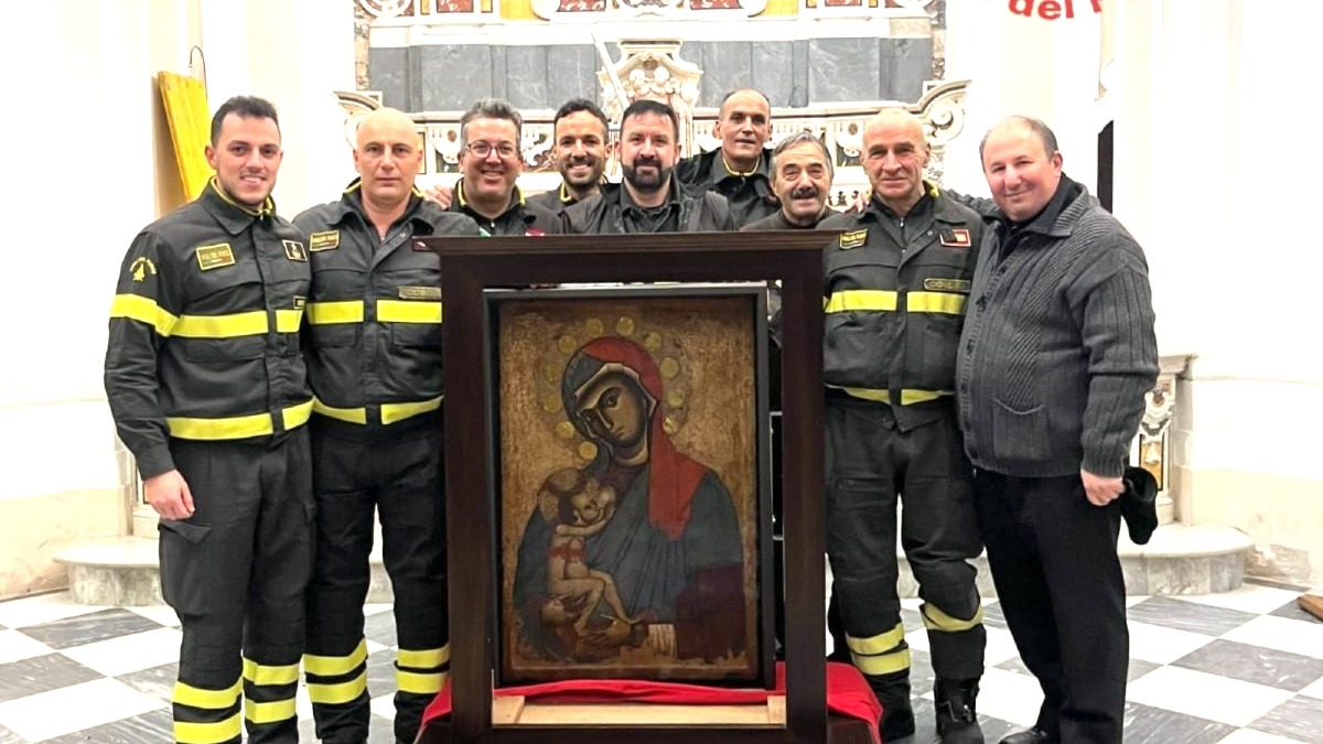 Cosenza, fede e sicurezza: spostata l’icona della Madonna del Pilerio in Duomo - 