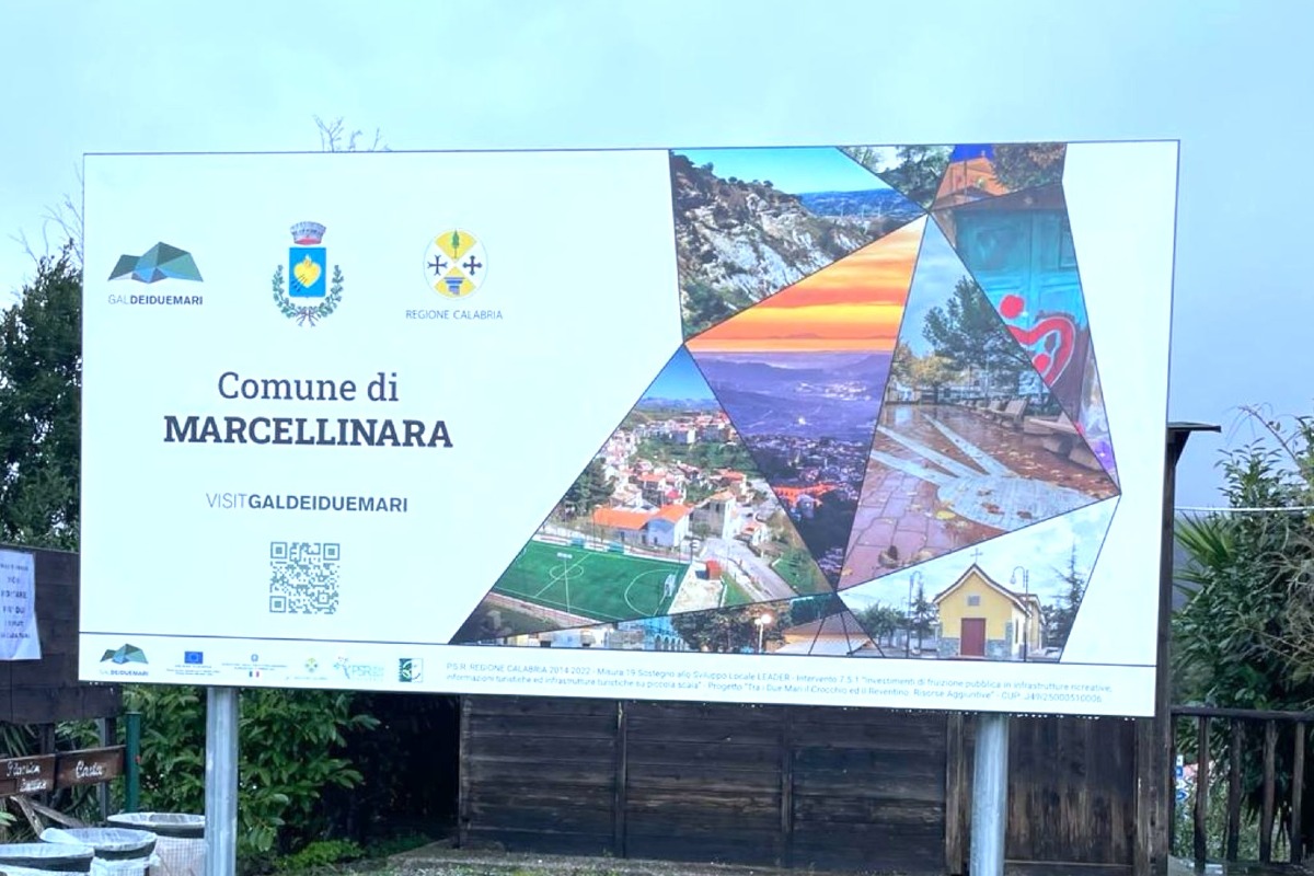 Marcellinara si racconta dal suo ingresso: nuova segnaletica nel punto più stretto d’Italia - 