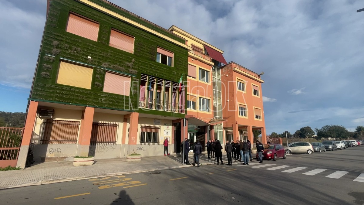 Amianto e flash mob, la posizione del Liceo Gravina: “Serve confronto serio” - 