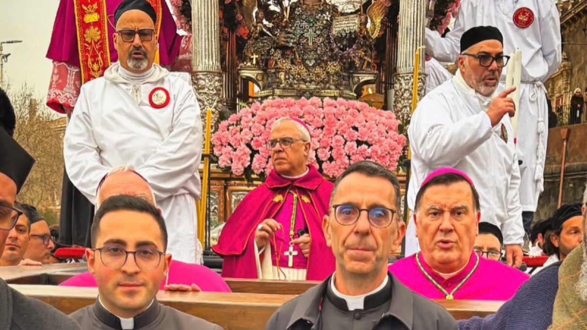 Mons. Maniago presiede i Vespri di Sant'Agata: il saluto dell'Arcivescovo di Catanzaro alla città di Catania - 