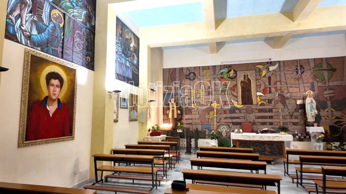 (VIDEO) San Carlo Acutis in ospedale, don Pirillo: “Una figura di sostegno per chi soffre” - 