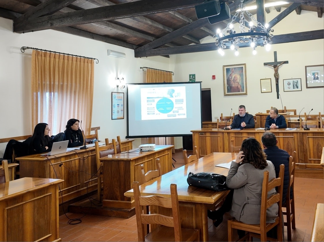 Comune di Paola presenta il programma delle politiche attive della Regione Calabria - 
