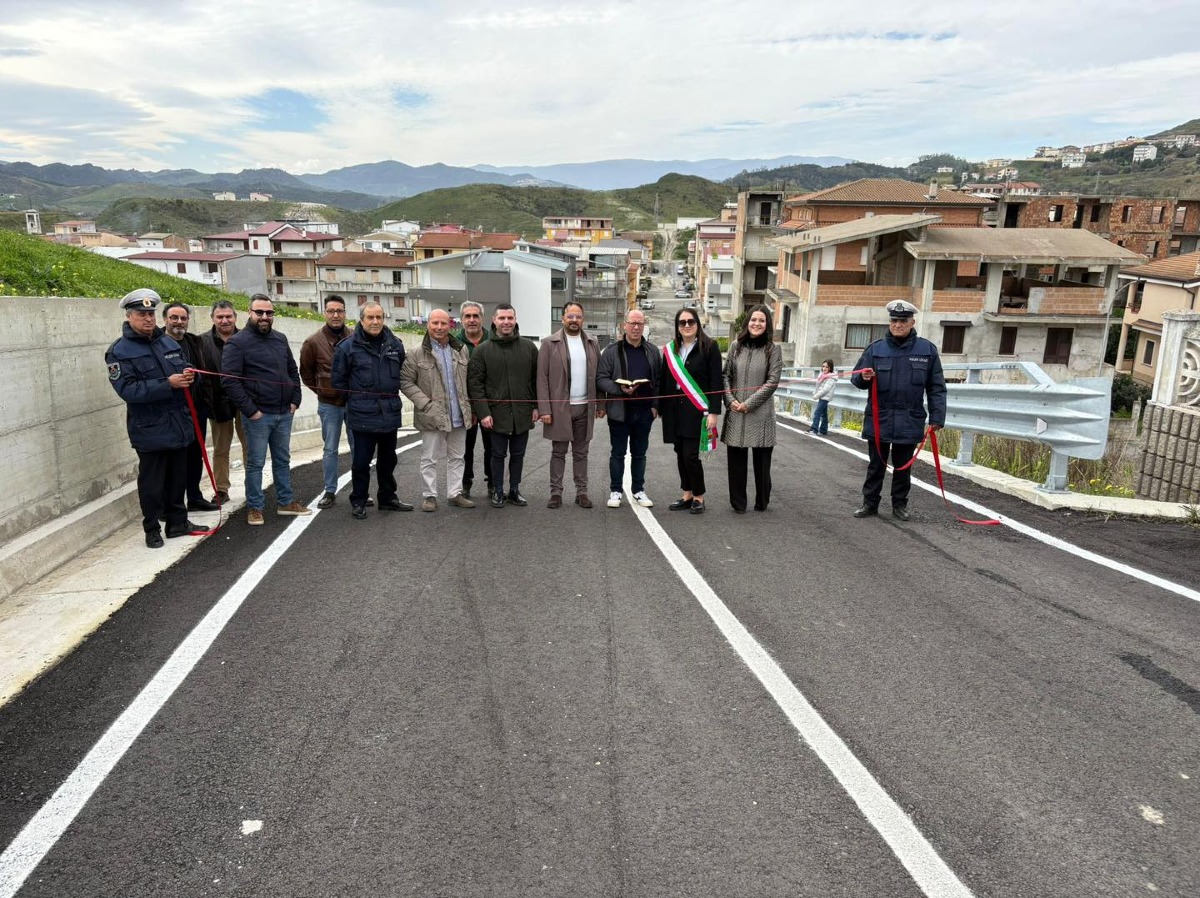Rocca di Neto, nuova strada tra Corrado Alvaro e Manzoni per sicurezza e mobilità - 